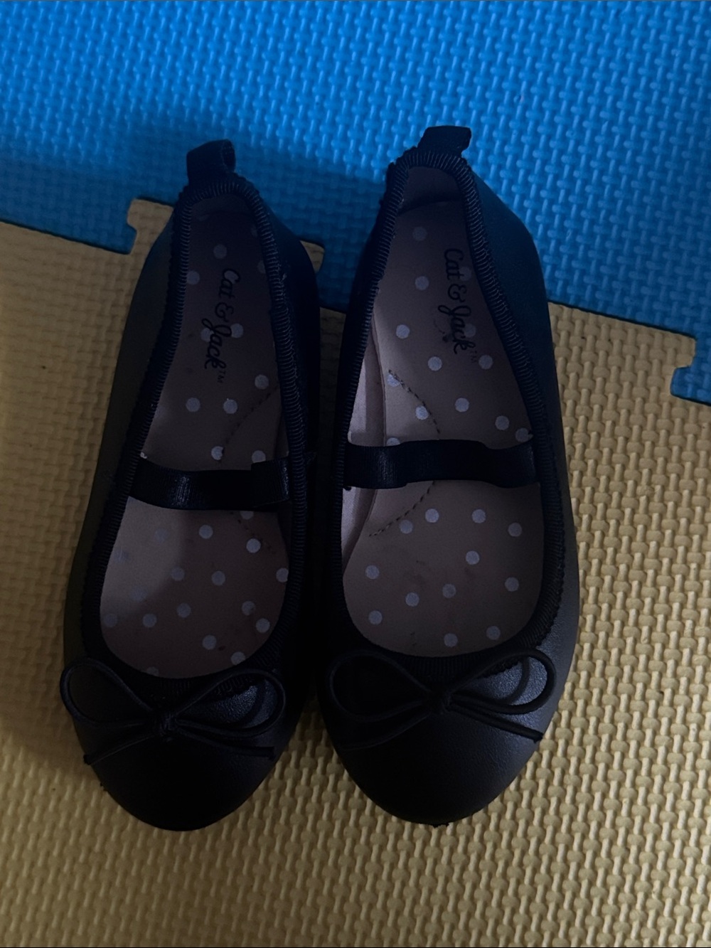 Cat & Jack Black Girls' Bow Strap Ballet Flats
